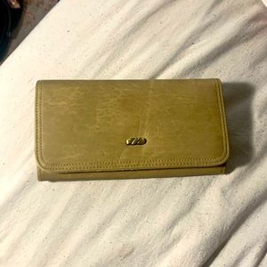 Tan Wallet